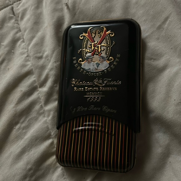 Arturo Fuente collectible travel tin - Picture 1 of 4